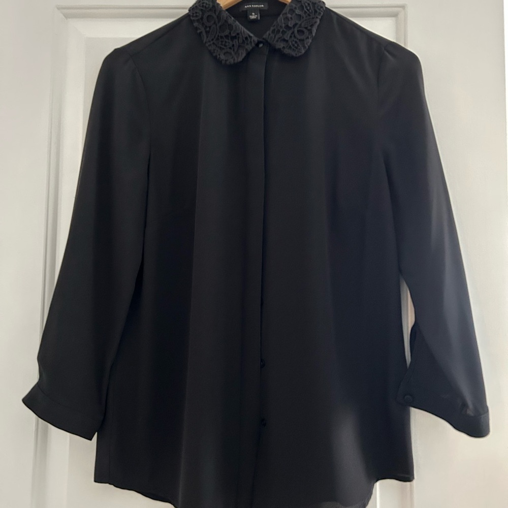 Ann Taylor Black Lace Collar Blouse